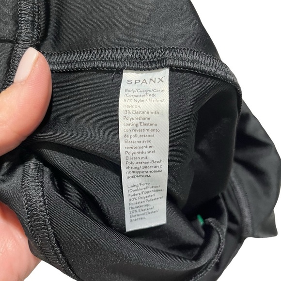 Spanx Faux Leather Leggings Black Size Large Shapewear Style 2437 - Picture 6 of 7